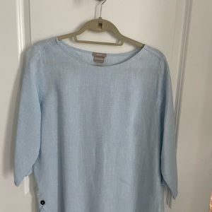 Chico’s blue linen top, chic button detail on side